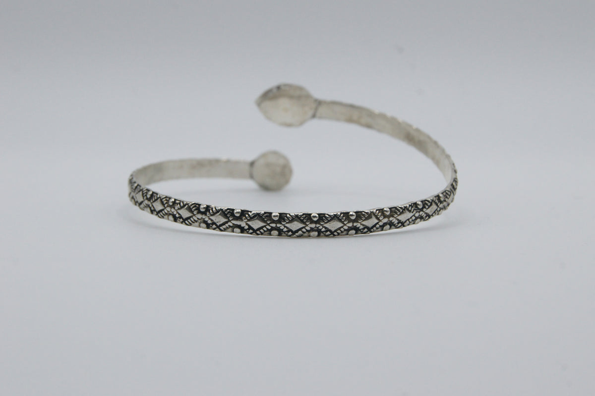 Brazalete de latón - Petra