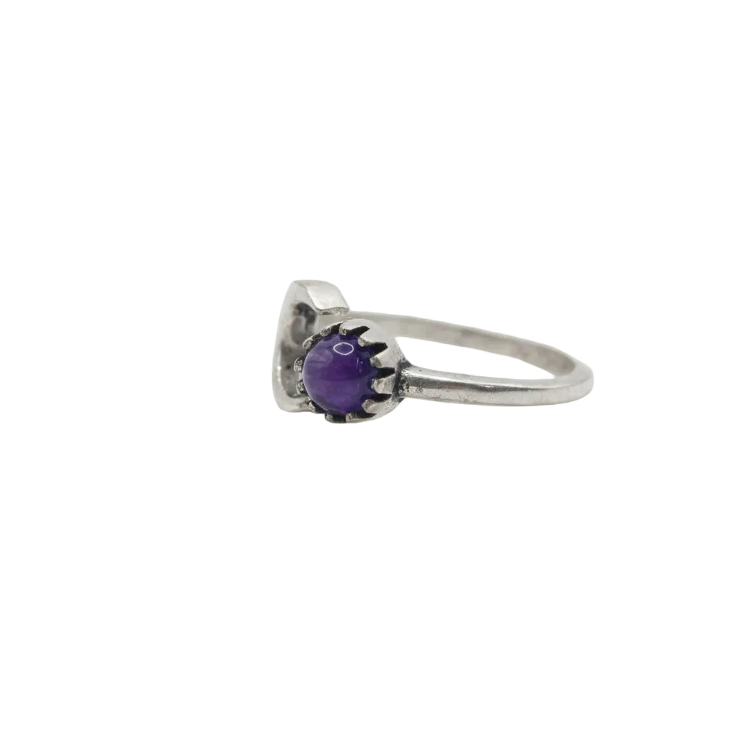 Anillo Luna de Latón con Piedra Violeta — Talla Ajustable