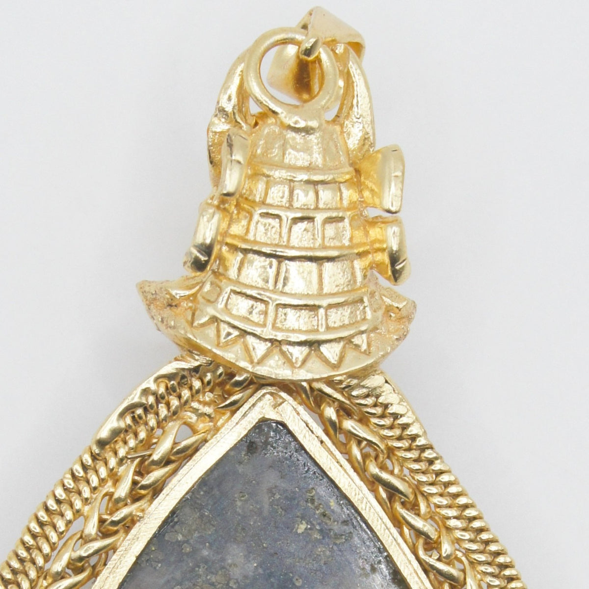 Anubis - Collar baño oro